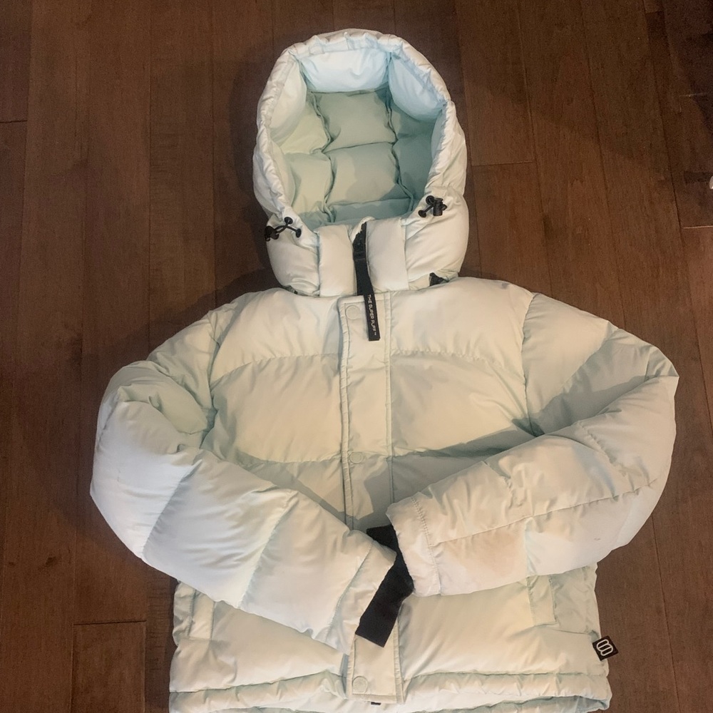 Aritzia Super Puff